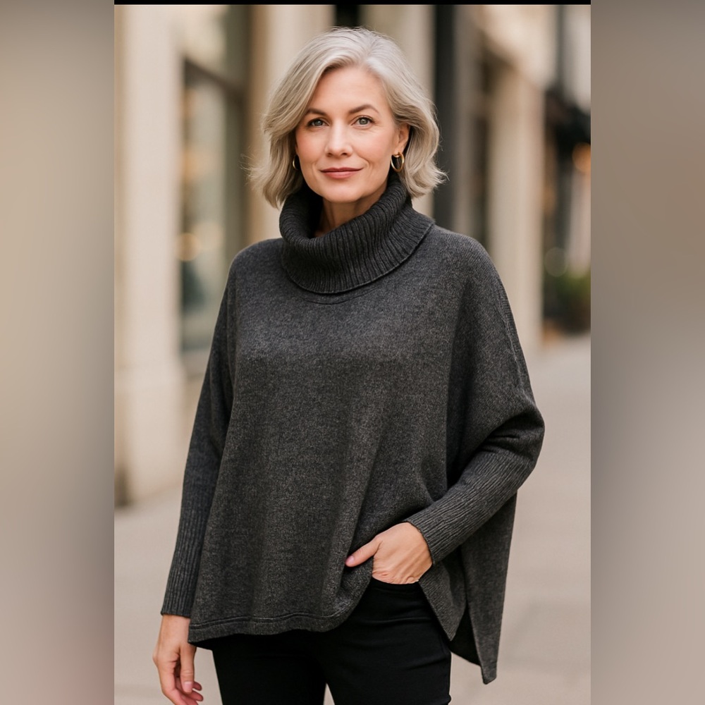 New JM Collection Womens Medium Soft Pull over Poncho Sweater Black Marled